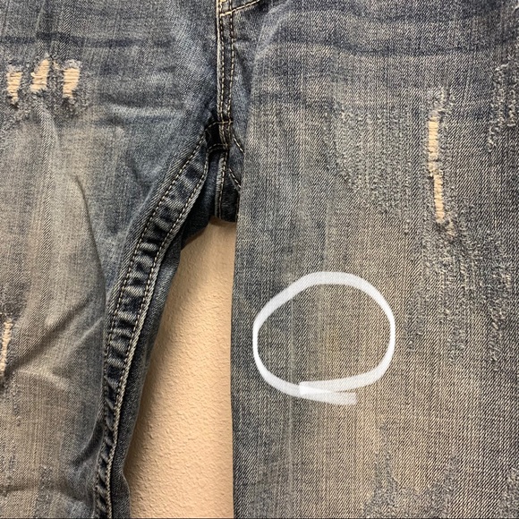 Miss Me Women’s Cropped Jeans - Picture 2 of 4